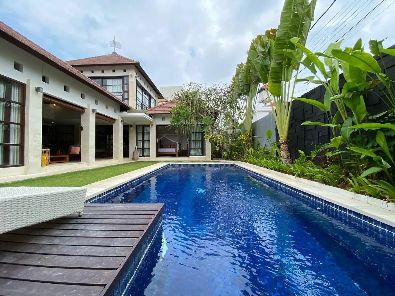 Spacious Villa In Petitenget Top Location Seminyak  0*, Seminyak (Bali)