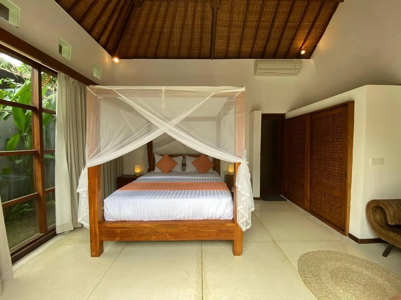 Spacious Villa In Petitenget Top Location Seminyak  0*, Seminyak (Bali) Indonesia