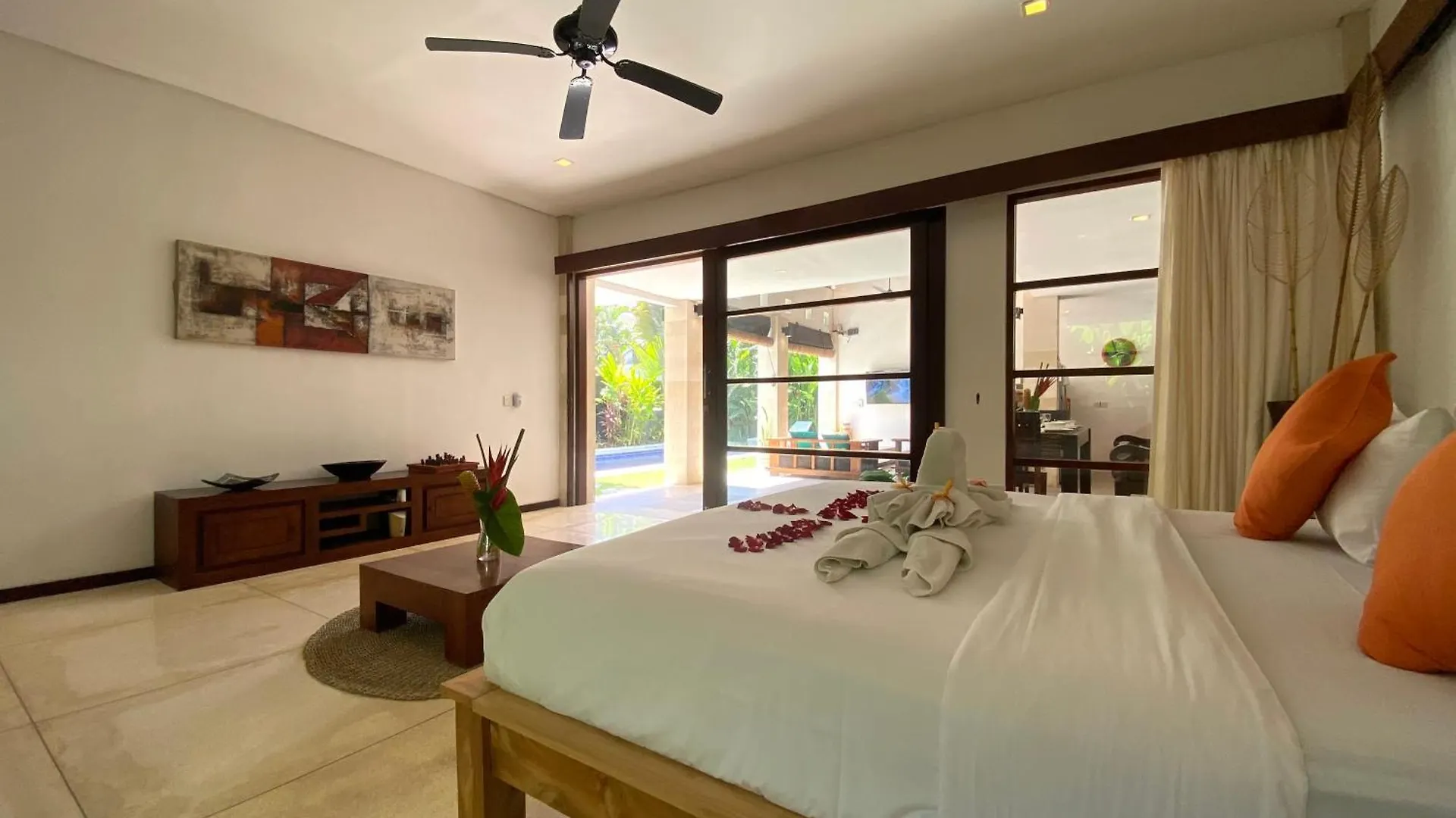 Spacious Villa In Petitenget Top Location Seminyak